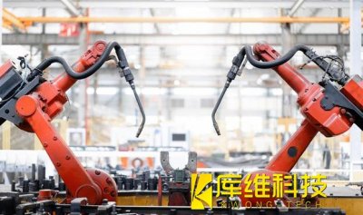 <b>國產(chǎn)焊接機器人與進(jìn)口機器人的區別及優(yōu)缺點(diǎn)</b>