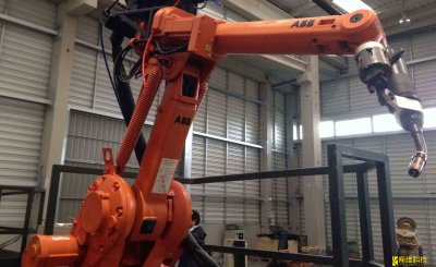 <b>ABB工業(yè)焊接機器人IRB1400的停機故障2大類(lèi)型的分析</b>