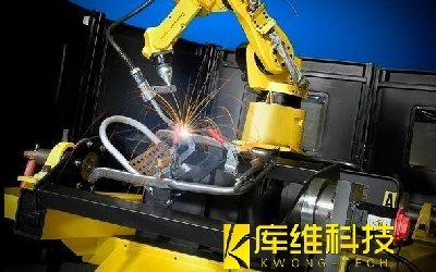 點(diǎn)焊機器人:高效率、高精度的焊接解決方案